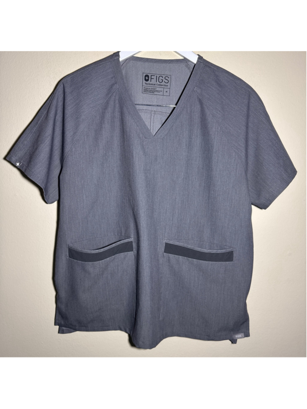 FIGS Technical Collection Scrub Top Size M Grey